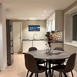דירה Beautiful In Tromsoya! Free Parking For One Car טרומסה